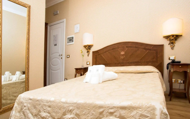Rome King Suite
