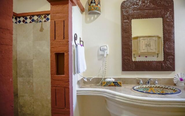 KING BED CountryClub 1 Bedroom Apartment By Senstay