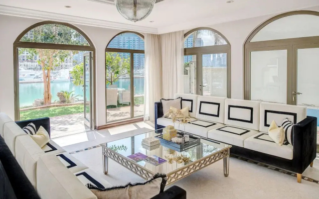 Dream Inn Dubai - Palm Villa Frond P