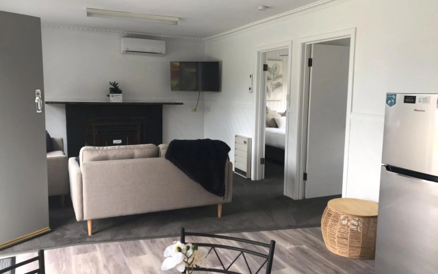 Georges Bay Apartments – Guest Rooms – St Helens