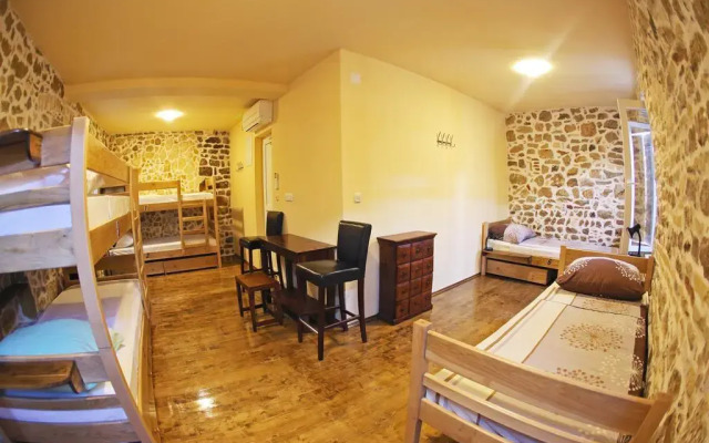 Tequila Bar Hostel - Adults Only