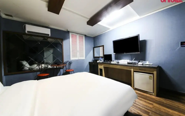 Awesome Hotel