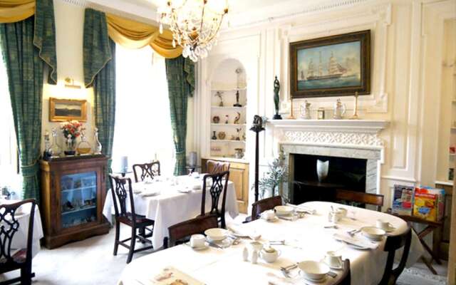 The Georgian House