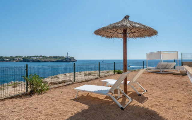 Orange Colom Seaside Apartments