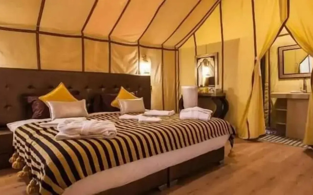 Etoile Camp