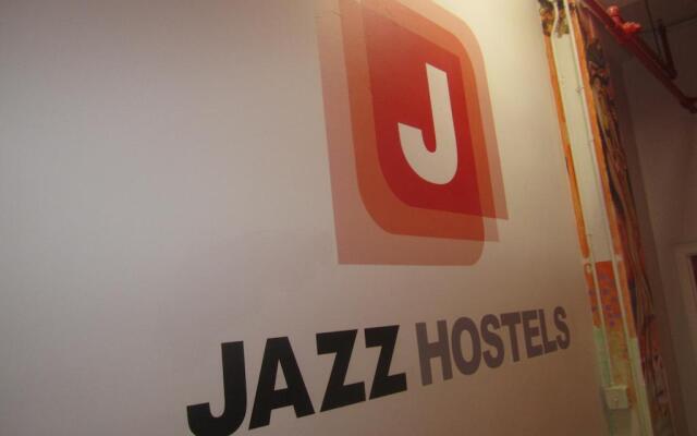 Jazz on the Park Hostel