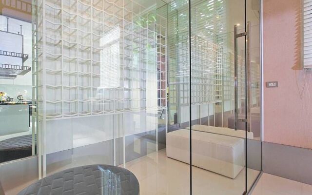 Jomtien Waree 9 with 6 bedrooms