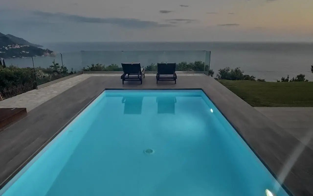 Villa Vardia