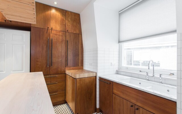 The Leicester Square Apartment