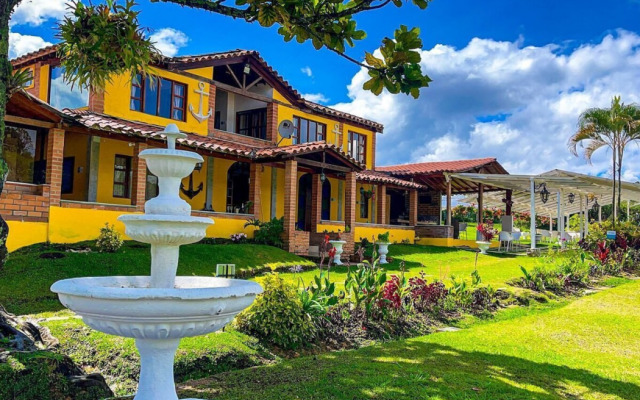 AW Guatape Glamping Resort