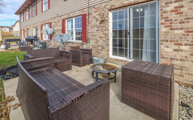 Bourbonnais Townhome ~ 3 Mi to ONU Campus!