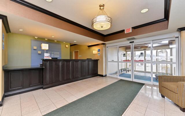Holiday Inn Express Hotel & Suites Charlotte by IHG