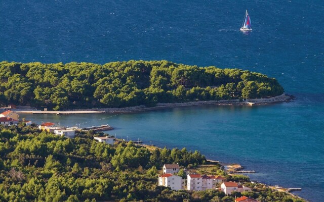 Amazing Apartment in Pasman With Wifi and 2 Bedrooms
