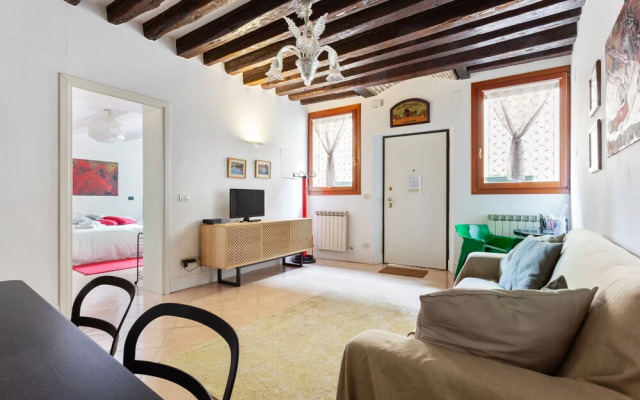Riva Di Biasio Lovely Flat