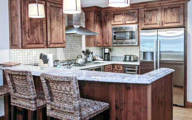 Ritz Carlton #5 2 Bedroom Condo by RedAwning