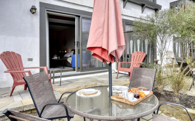 Elegant Apartment - View on Lake Tremblant & Mountain