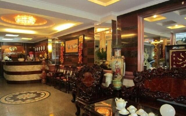 Hung Huong Hotel