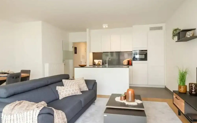 Lovely Apartment With Terrace and sea View