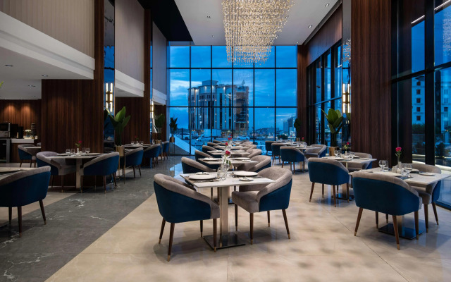 Warwick Al Taif Hotel