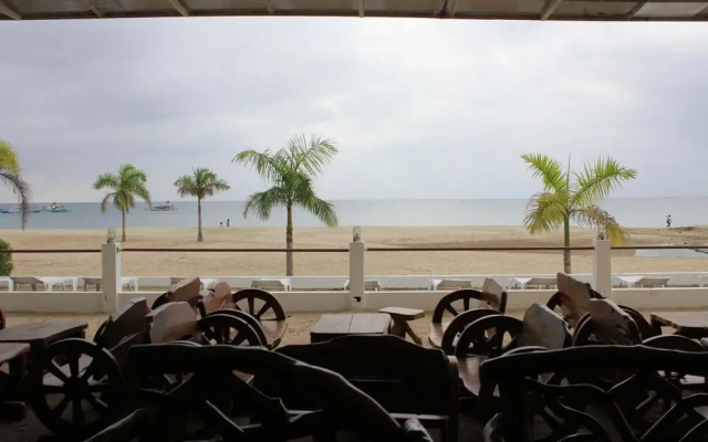 Laiya White Cove Beach Resort