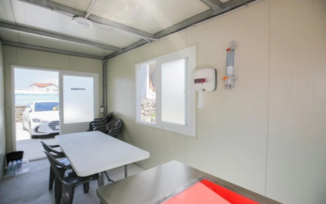 Jeju Jinggeomdari Pension