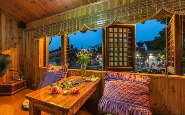 Xitang Moon Courtyard Guest House
