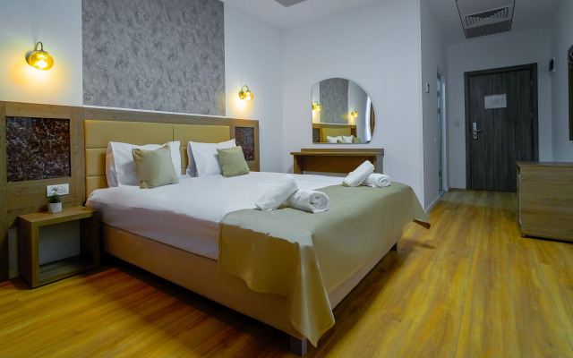 Sir Fundeni Hotel