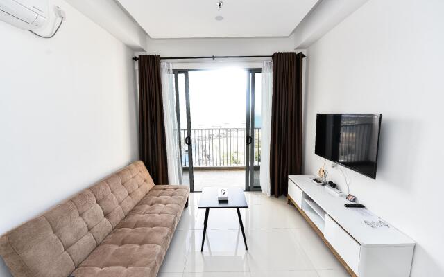 LOVINA 17-11 at Harbour Bay Residences