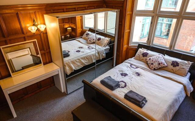 Amazing 3 Bedroom apartment in the center of Town