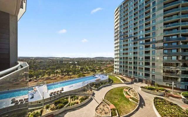 Light-filled 1-bed Apartment With Pool & Gym