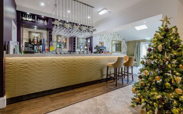 The Melbreak Hotel