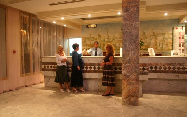 Bel Air Hotel