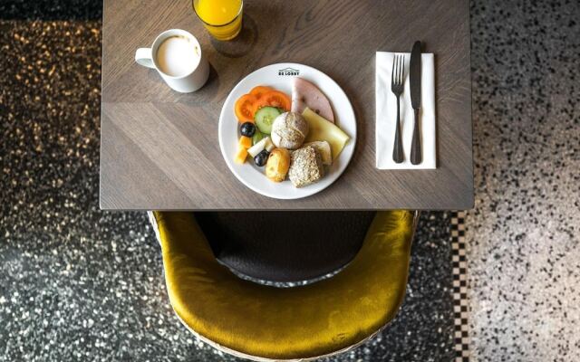 Hotel Roermond Next Door