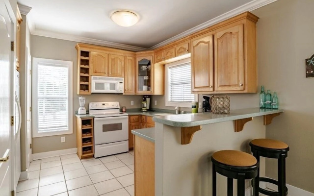 Living It Up 12B - 3 Br Condo