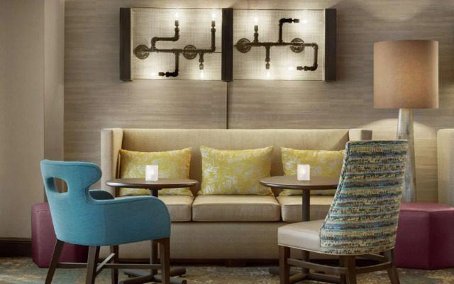 Hampton Inn & Suites Springdale