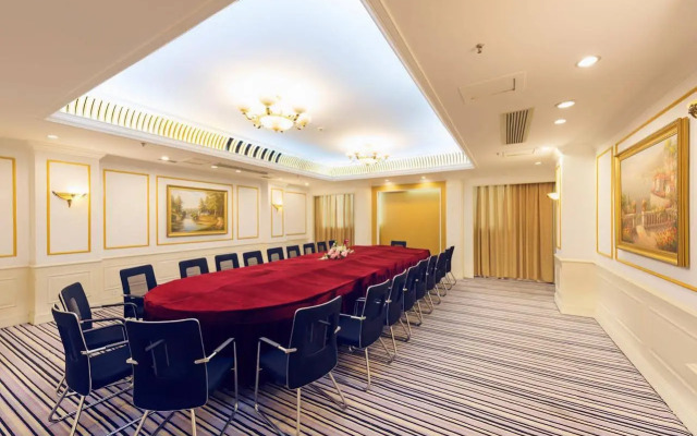 Jingrui Golden Harbor Hotel