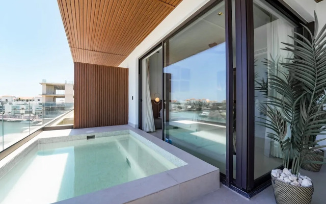 Marina Garden 2 Bedroom Apartment With Picuzzi