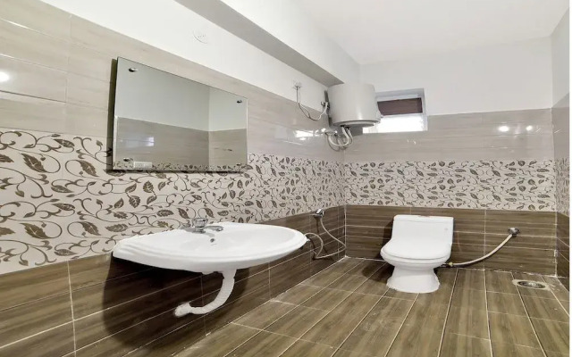 OYO 11317 Tanya Suites