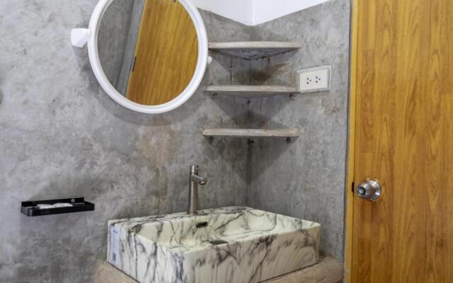 Filou Studio Butterfly Pool Access