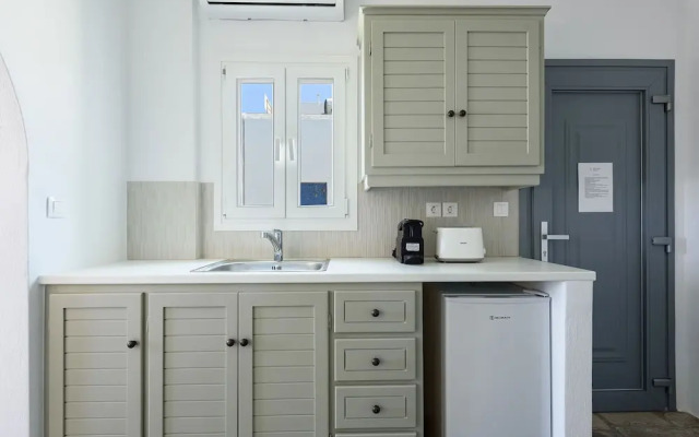 Phaedrus Living: Paros Cycladic Residences 11