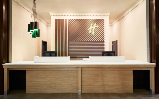 Holiday Inn Hotel & Suites Madison West - Middleton by IHG