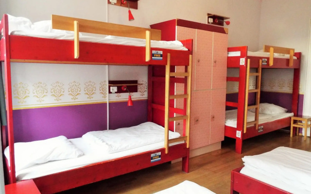 Hostel Mondpalast