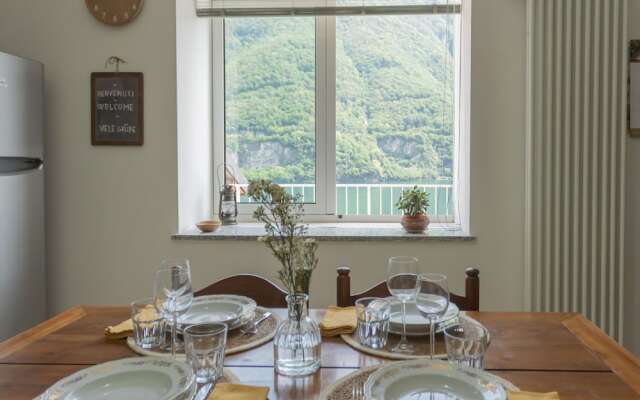 La Quiete in Laglio With 2 Bedrooms and 1 Bathrooms