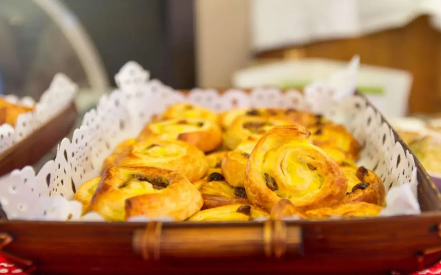 Bucharest Unirii Square