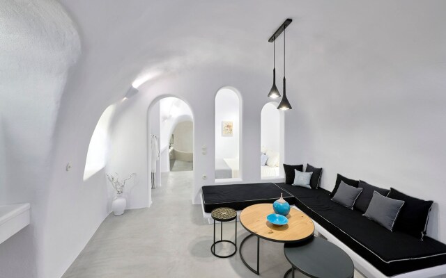 Cave Suite Oia