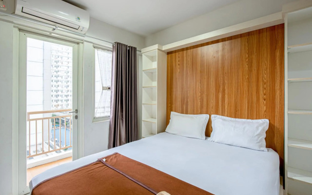 Skyland Sentul Tower Apartment