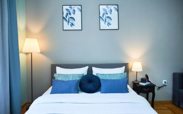 Cozy Apartment in the center, 5mins from Opera