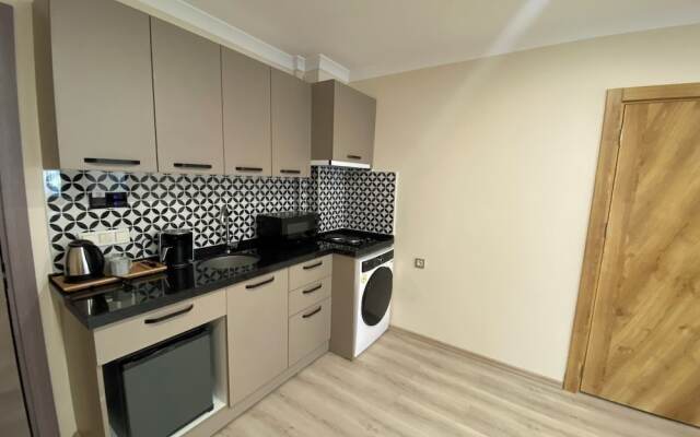 Rena Grand Residence & Suite
