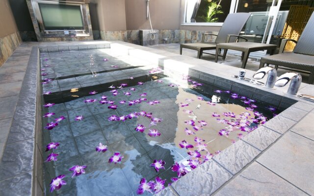 Hotel Lotus Toyonaka (Adult Only)