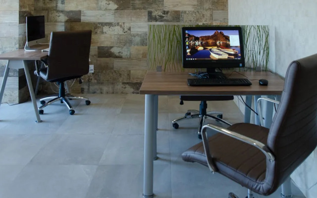 Holiday Inn Express and Suites Celaya